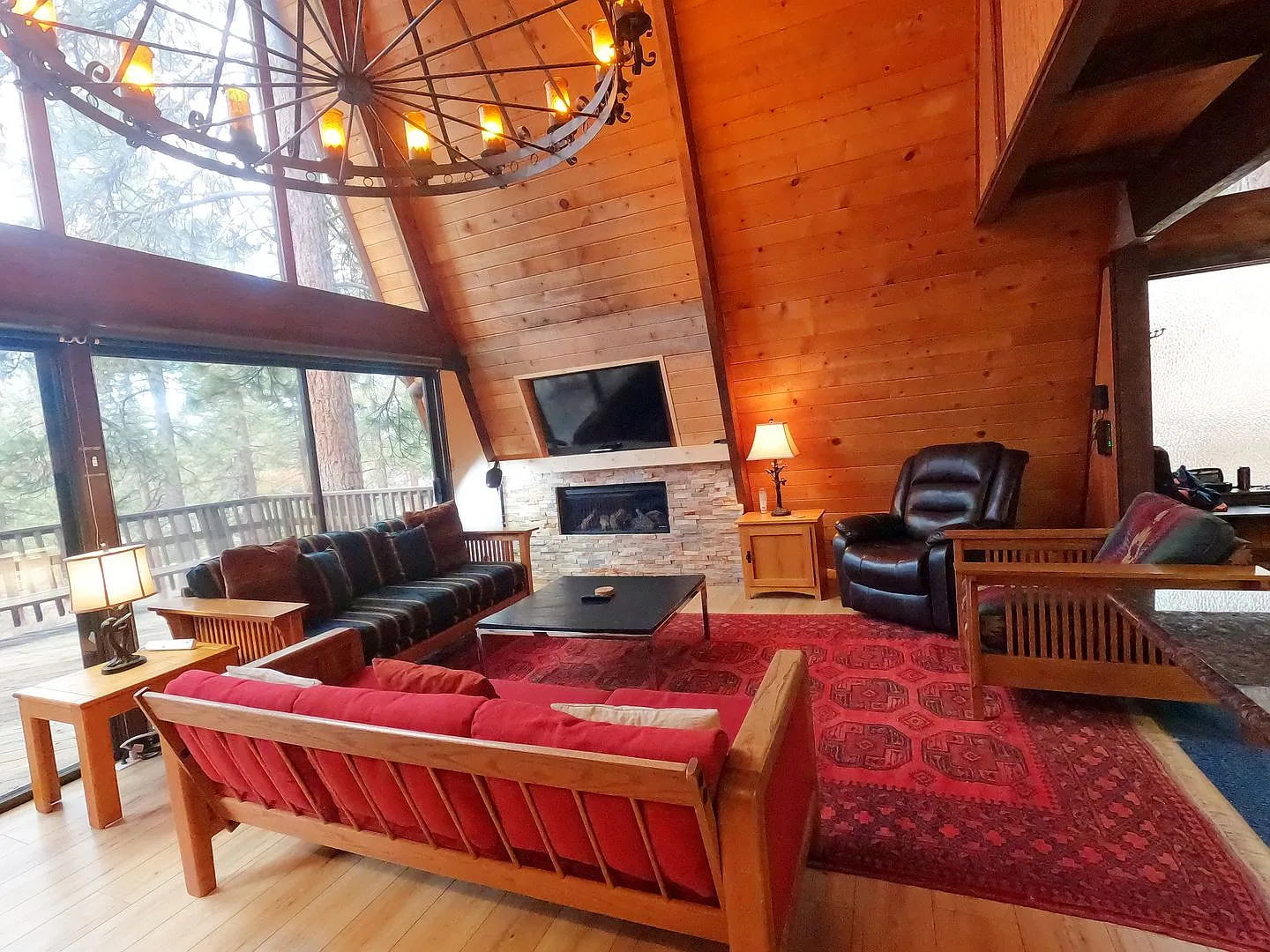 Winter Lease - Less than half a mile to Burnt Cedar Beach, Restaurants and Grocery!! — Photo 3