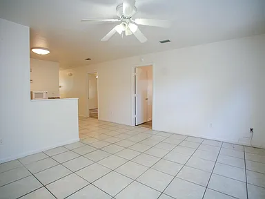 1421 NW 6th Pl Gainesville FL | Zillow