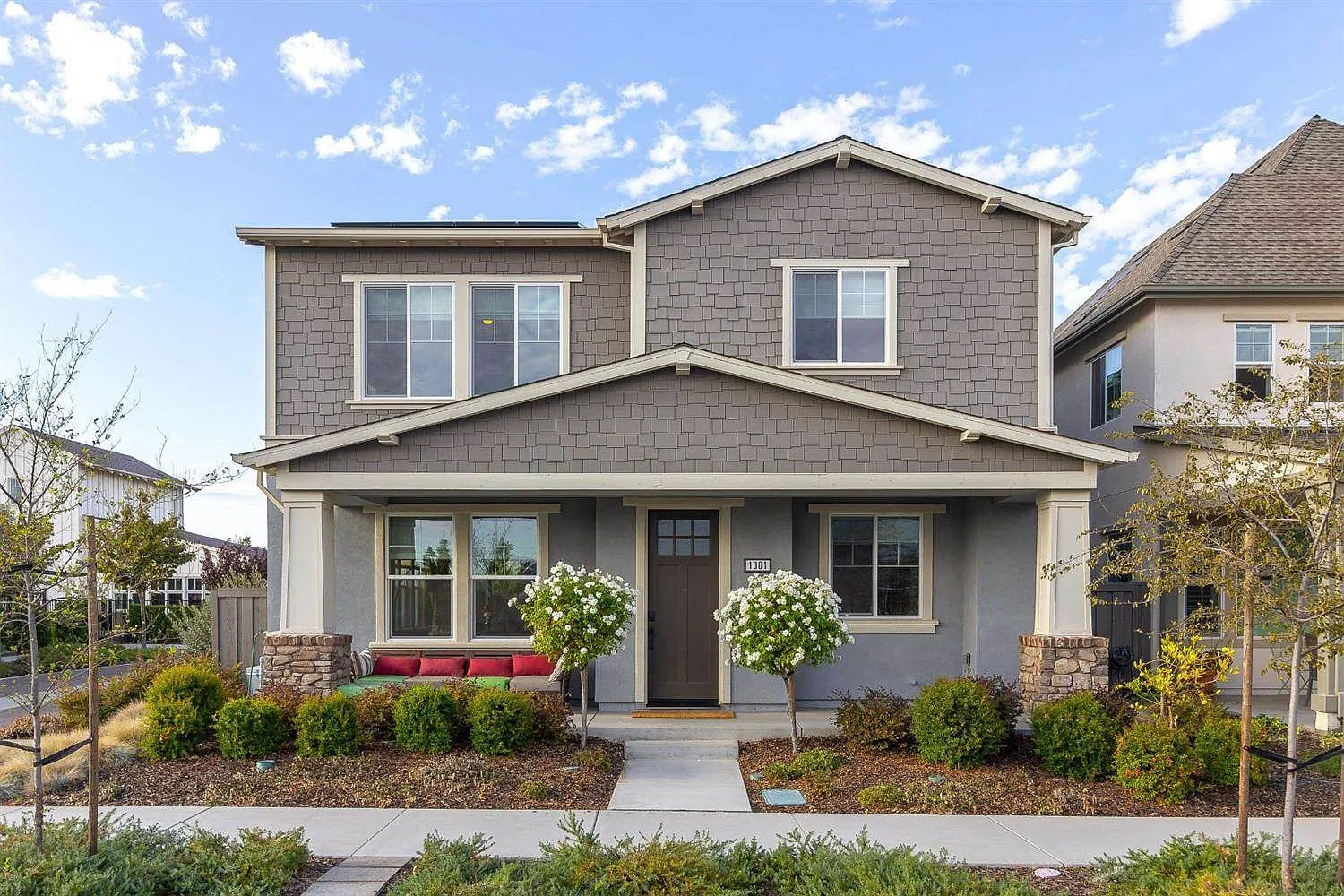 1001 Forbes Ln photo 1