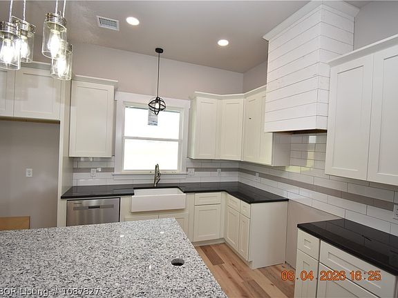 3rd image of 2032 Prairie Fire Dr