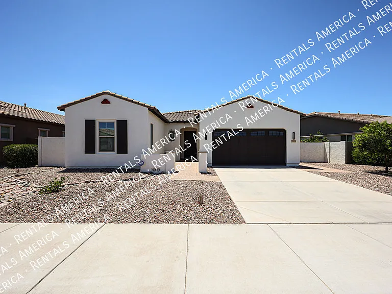 3325 E Coconino Dr — Photo 1
