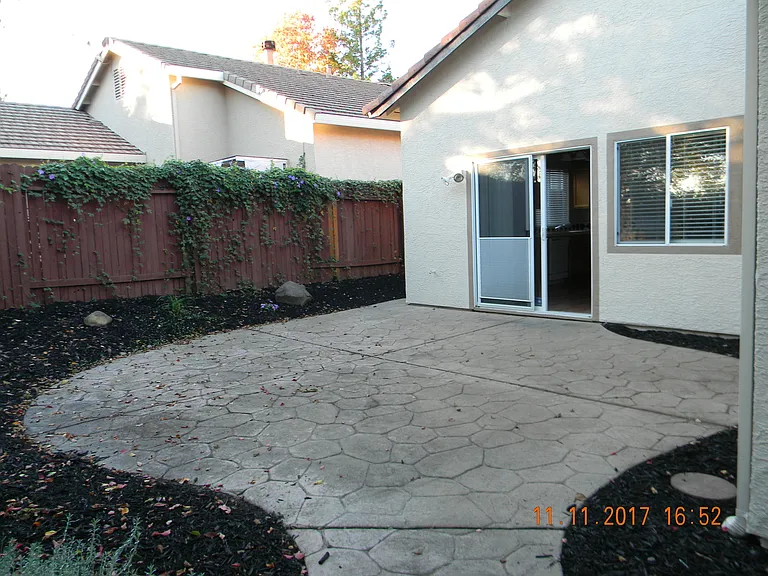 589 Alden Way — Photo 28