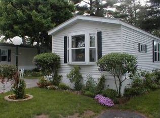 10 Goosefare Dr, Old Orchard Beach, ME 04064