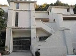 1442 Lindacrest Dr, Beverly Hills, CA 90210