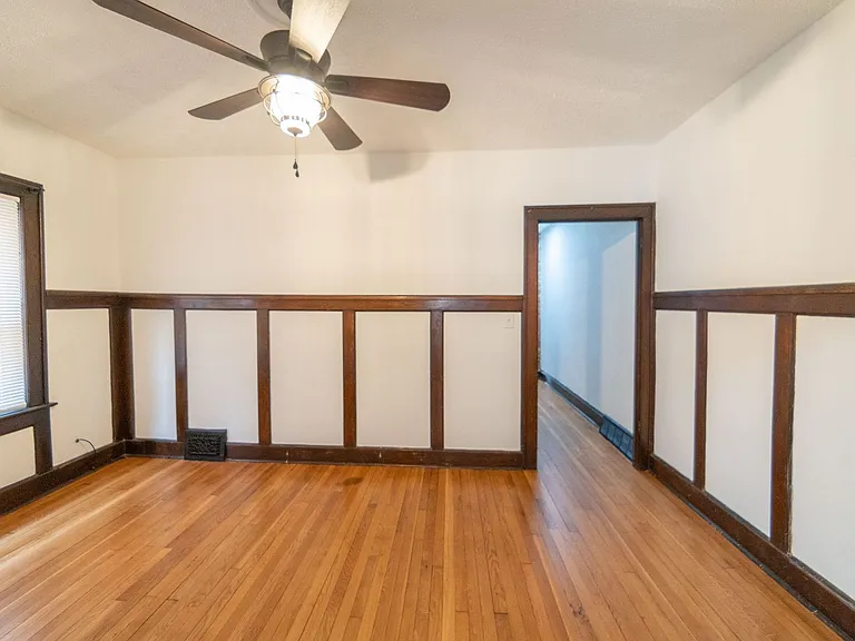 2215 W 14th St — Photo 17