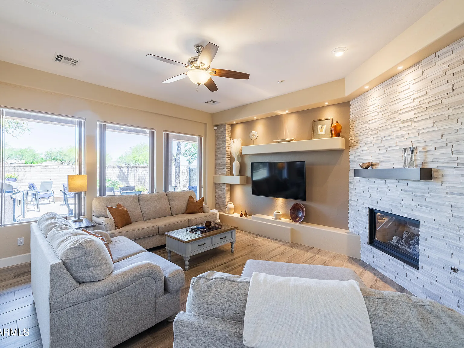 2 bed, 1867 sqft, $2,150 — Photo 3