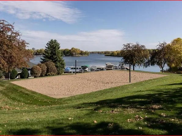 4060 Eau Claire Cir NE, Prior Lake, MN 55372