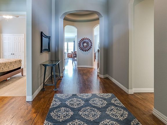 2nd image of 592 Miramar Dr