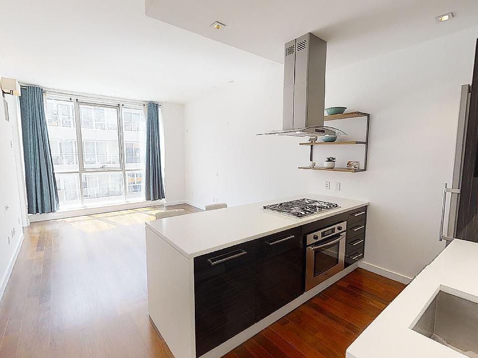 1st image of 135 N 11th St APT 4C