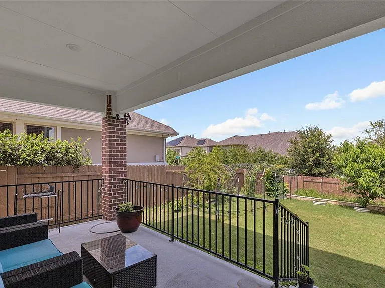 2517 Cappelle Way — Photo 36