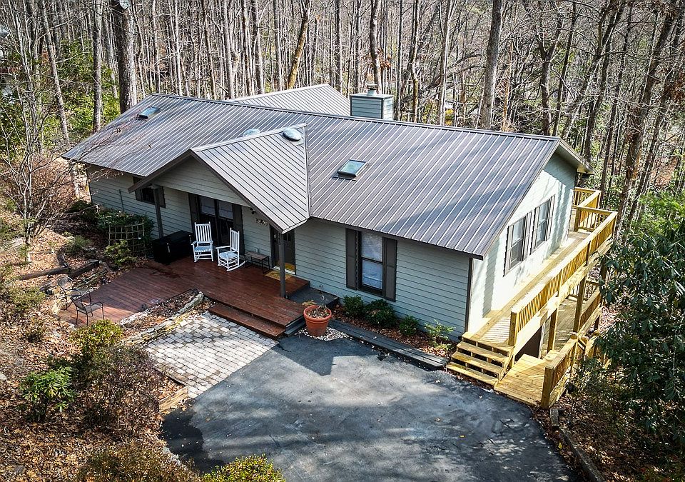 1st image of 145 Rhododendron Court