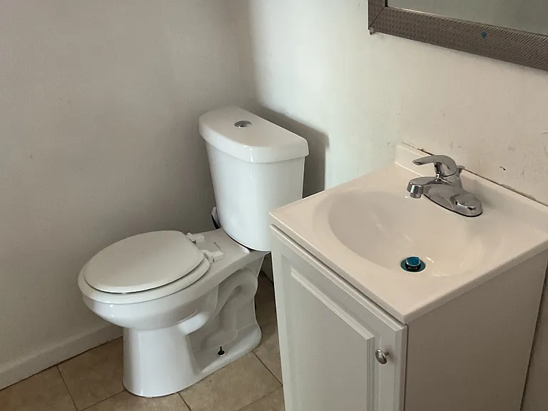 3910 La Luz Ave — Photo 10