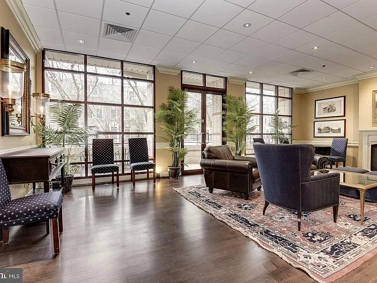 2400 Clarendon Blvd #Penthouse 11 — Photo 60