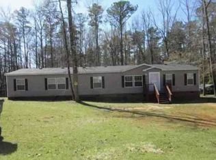 1028 Fishermans Ln, Tignall, GA 30668