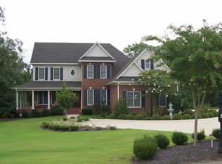 208 Ridgelake Dr, Tupelo, MS 38801