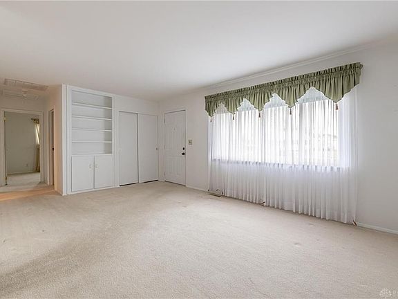 3rd image of 2175 Bingham Ave