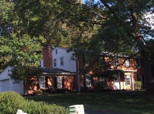 864 Peach Blossom Ln, Rochester Hills, MI 48306