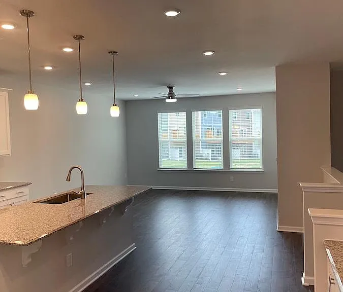 2822 Saltaire Ave — Photo 10