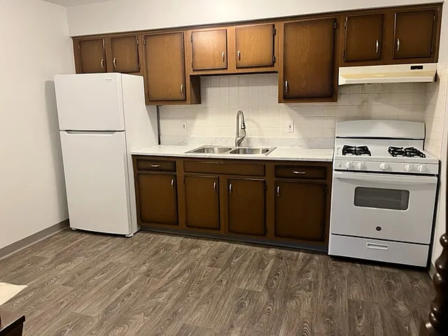 1 bed, 650 sqft, $875 — Photo 2