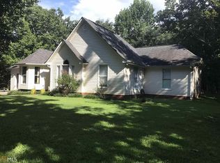 491 Thunder Ridge Dr, Cleveland, GA 30528