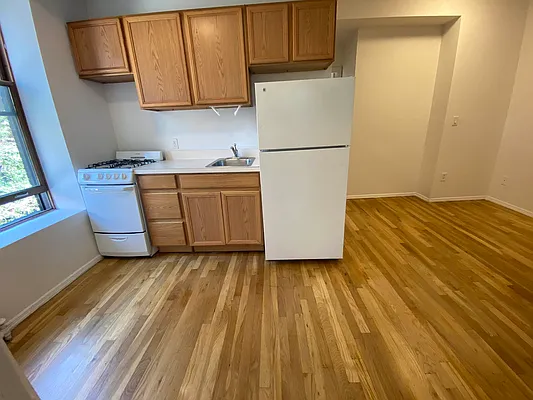 Rented by JM Preston Properties LLC | media 8