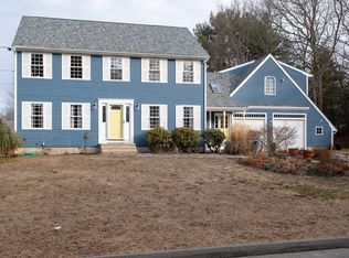 41 Chershire Ave, Acushnet, MA 02743