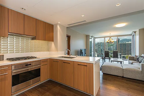 1555 Kapiolani Blvd Photo 1