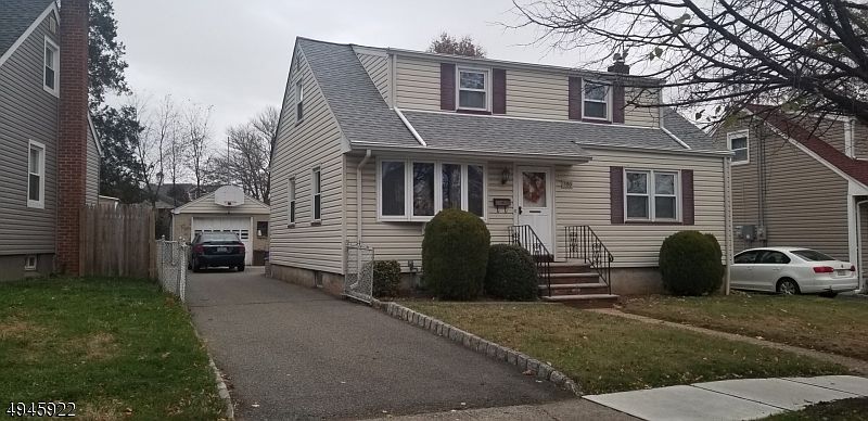 2nd image of 785 Rodgers Ct