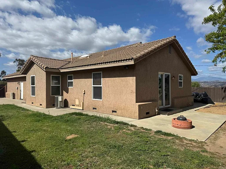 9112 Pinzolo Point — Photo 5