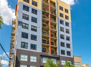 1122 W Catalpa Ave APT 912, Chicago, IL 60640