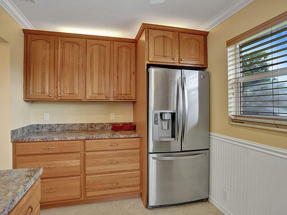 4th image of 311 FLAMINGO Lane