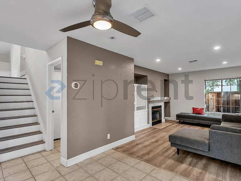 1240 Litchfield Ave — Photo 9