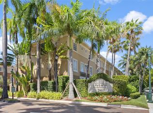 2811 NE 185th St APT 804, Aventura, FL 33180