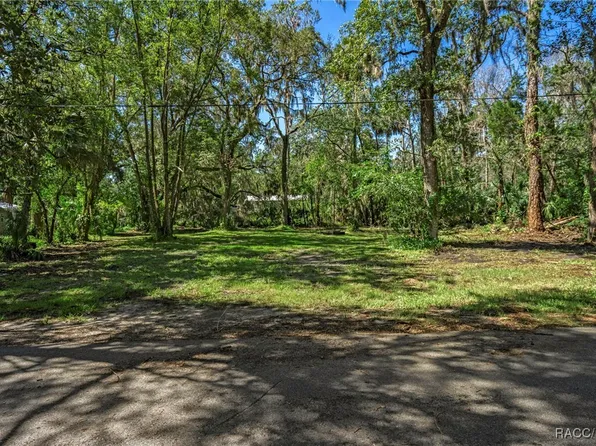 10584 W Main St, Homosassa, FL 34448