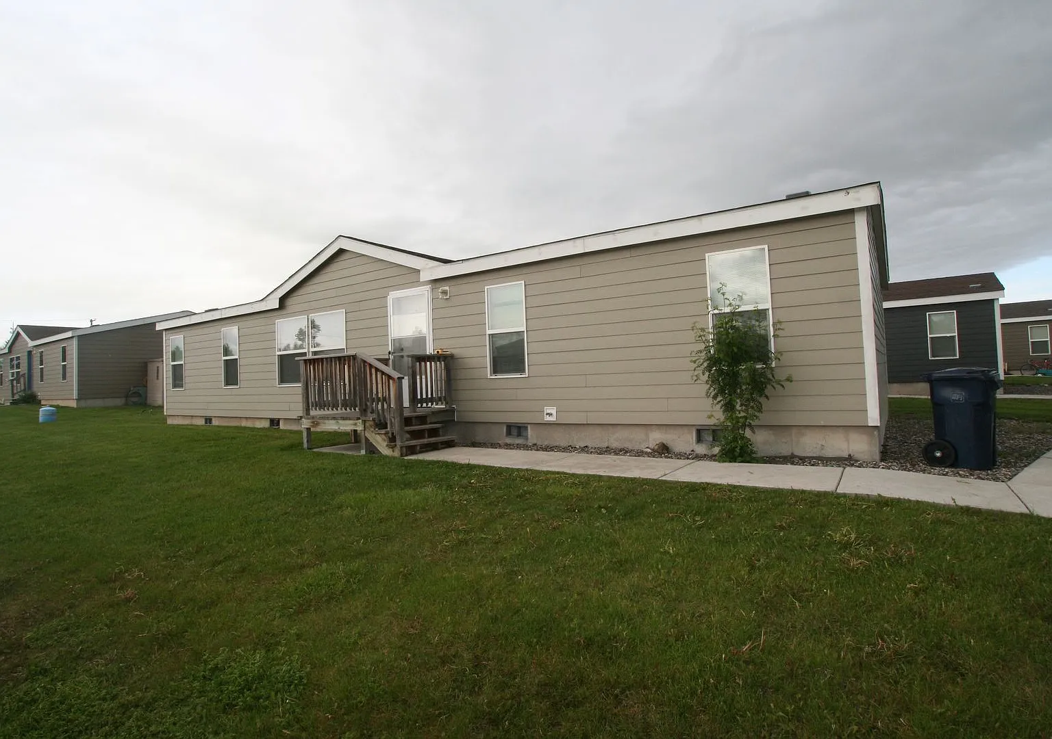 3 Bed 2 Bath Manufactured Home in Babcock Vista! — Photo 2