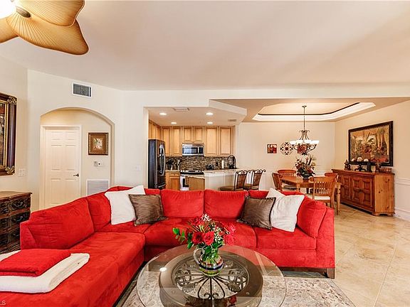 4th image of 1508 SW 50th St APT 101