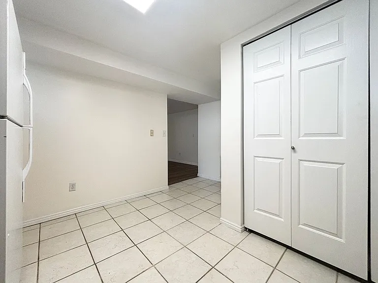 2028 E. Sunnyside Ave. — Photo 9