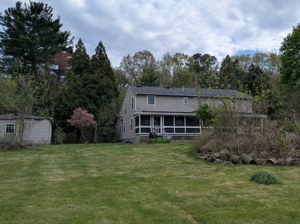 26 Bullard St #2, Sharon, MA 02067
