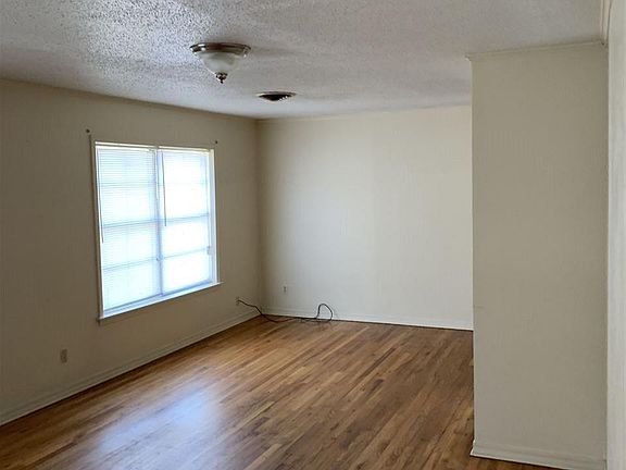 2nd image of 6204 Dollarway Rd