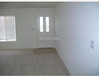 4th image of 3971 Gold Glimmer St