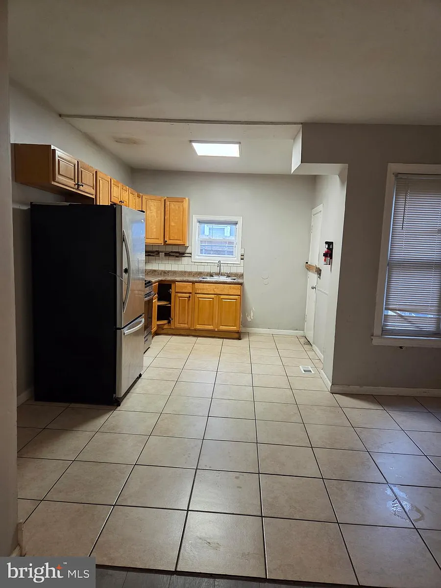 Building Photo - 3446 Keim St