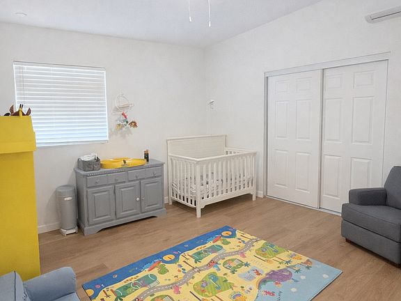 5th image of 2630 Santa Ana Ave #1