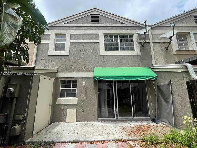 12370 SW 52nd Pl — Photo 37