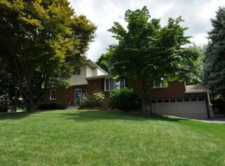 511 Farmview Rd, Easton, PA 18040