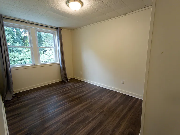 1201 Schumacher Dr — Photo 10