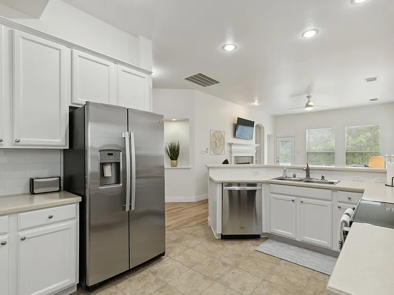 8824 Tyler Dr — Photo 15