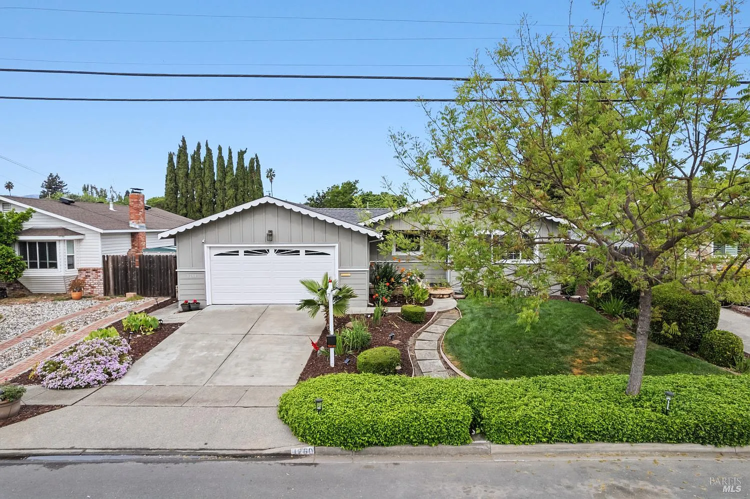 1260 Sierra Avenue photo 1