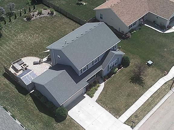 3rd image of 814 Banbury Dr