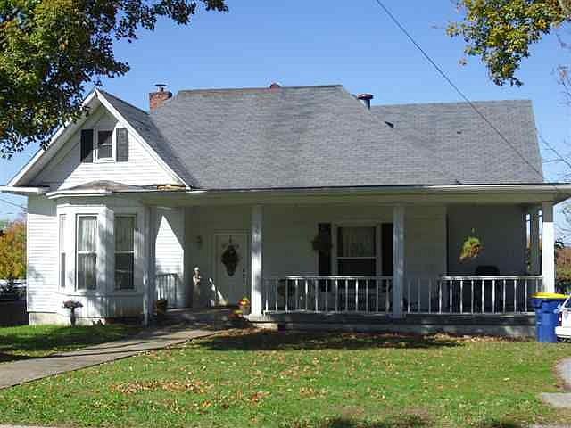 1st image of 164 E 9th St
