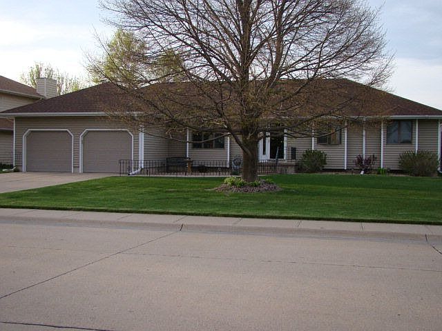 1st image of 3204 Kennedy Way
